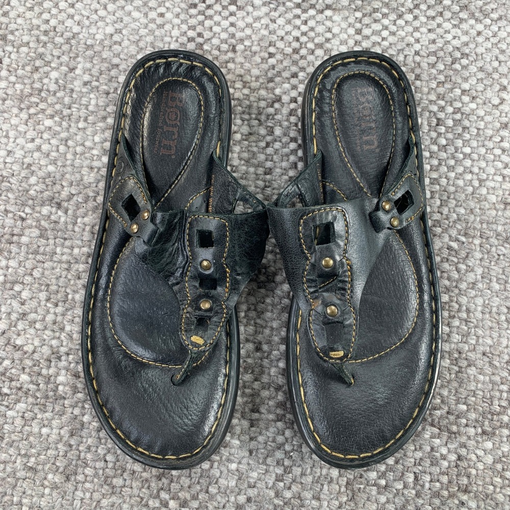 Born Thong Sandals Womens 8 Black Leather W31813 Handcrafted Rivet Boho Slip On
